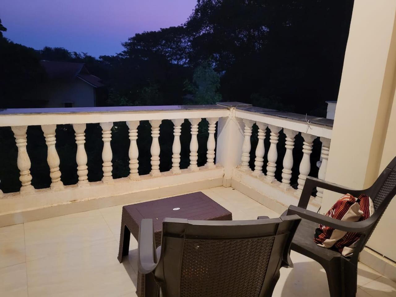 Comfortable 1Bhk Resort Aptmt With Pool At Candolim For 4 Ppl Sinquerim Extérieur photo