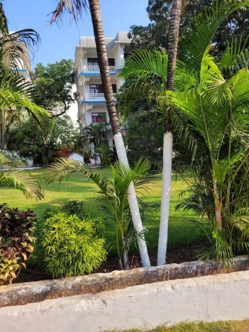 Comfortable 1Bhk Resort Aptmt With Pool At Candolim For 4 Ppl Sinquerim Extérieur photo