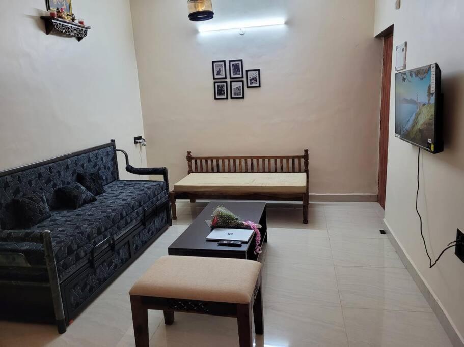 Comfortable 1Bhk Resort Aptmt With Pool At Candolim For 4 Ppl Sinquerim Extérieur photo